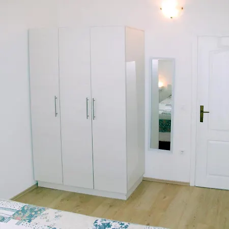 Jana - Prc403 * Poreč